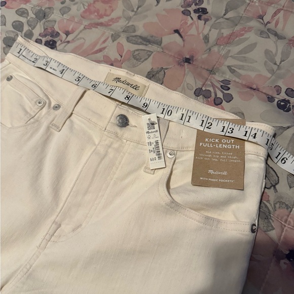 Madewell Women's Off-White Flare Jeans - Picture 5 of 7